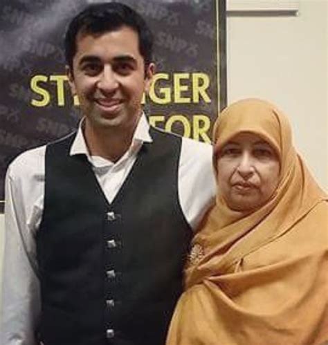 humza yousaf parents in law